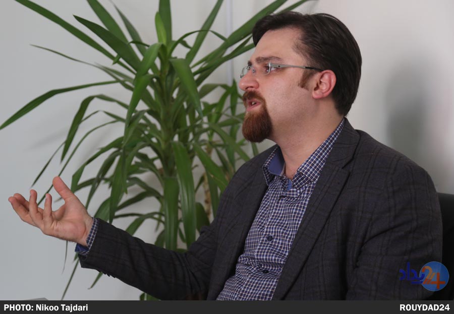 زنگنه روزهای خاتمی با زنگنه این روزها از زمین تا آسمان فرق دارد / آمدن هندی ها به چابهار چه دلیلی داشت؟ / بستن تنگه هرمز تهدید یا فرصت ایران؟ زنگنه روزهای خاتمی با زنگنه این روزها از زمین تا آسمان فرق دارد / آمدن هندی ها به چابهار چه دلیلی داشت؟ / بستن تنگه هرمز تهدید یا فرصت ایران؟