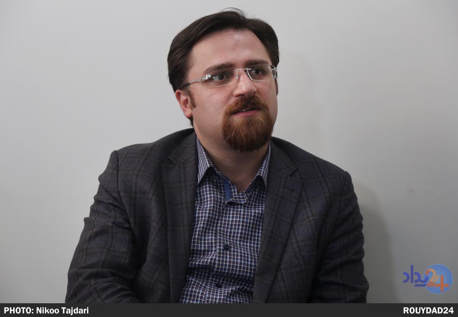 زنگنه روزهای خاتمی با زنگنه این روزها از زمین تا آسمان فرق دارد / آمدن هندی ها به چابهار چه دلیلی داشت؟ / بستن تنگه هرمز تهدید یا فرصت ایران؟ زنگنه روزهای خاتمی با زنگنه این روزها از زمین تا آسمان فرق دارد / آمدن هندی ها به چابهار چه دلیلی داشت؟ / بستن تنگه هرمز تهدید یا فرصت ایران؟