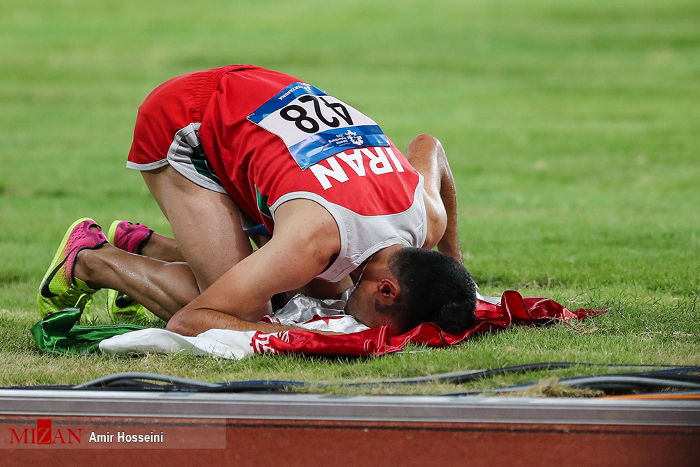 تصاویر قهرمانی حسین کیهانی در دوی ۳۰۰۰ متر