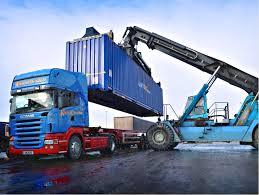 تفاوتی ندارد که کالای خود را با قطار صادر کنیم یا گاری اسبی