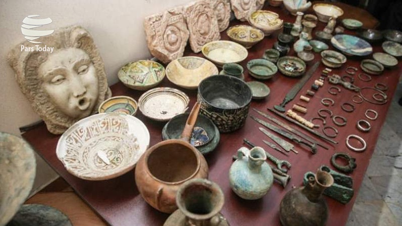 کشف محموله اشیاء عتیقه کم نظیر در خوزستان کشف محموله اشیاء عتیقه کم نظیر در خوزستان