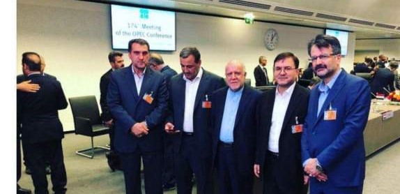 از وزارت نفت حقوق می‌گیرم اما میزان آن را نمی‌گویم