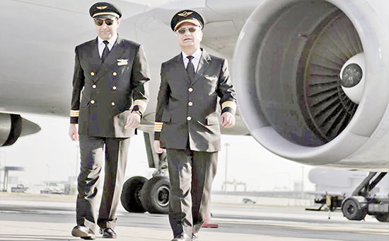 خلبانان تا چند سالگی مجاز به پرواز هستند؟