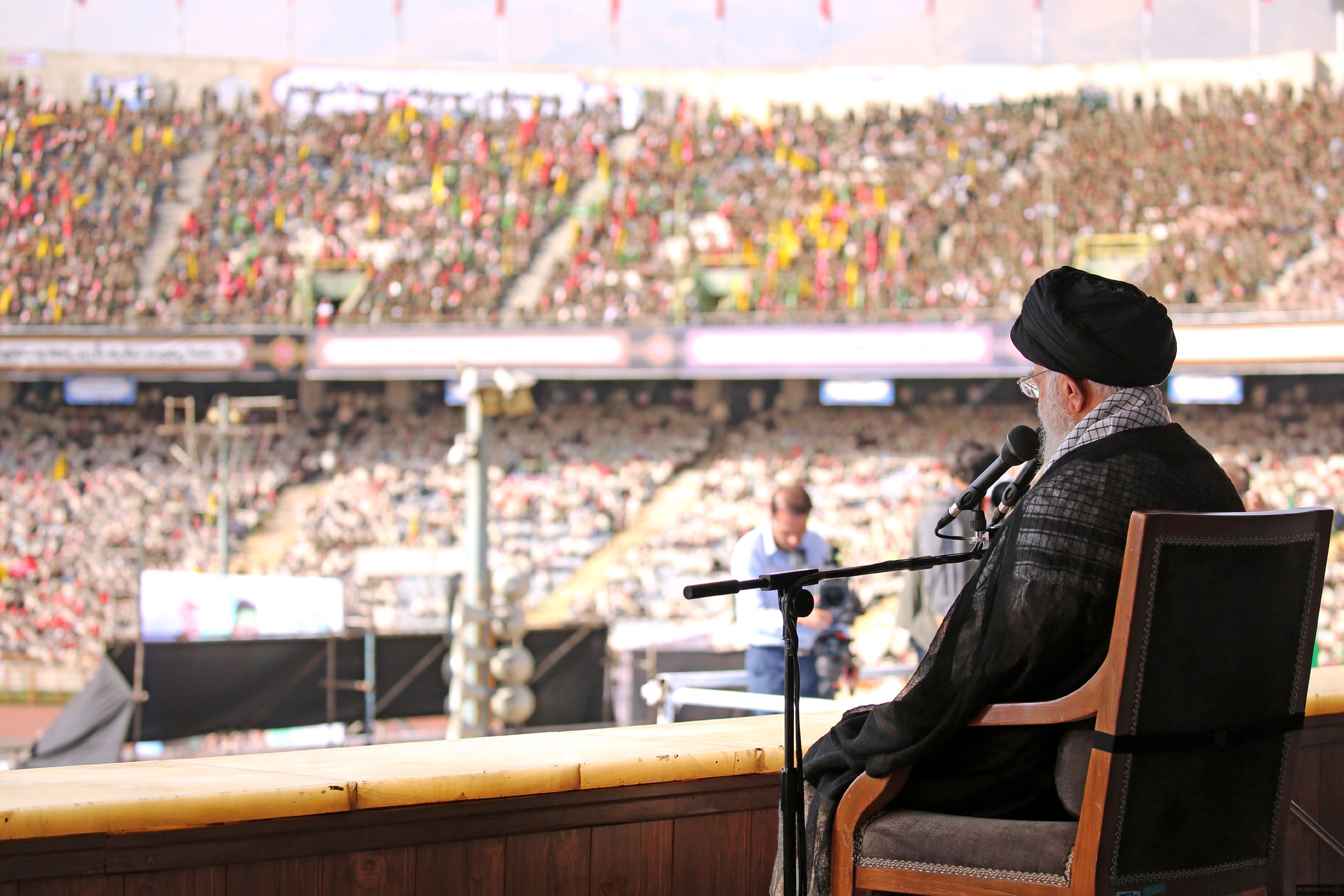 موقعیت بسیار حساسی در منطقه و جهان تشکیل شده است/ آمریکا با شکست تحریم از ملت ایران یک سیلی دیگر باید بخورد/ راه پیشرفت به روی ما باز است اما راه، پُرپیچ‌وخم است