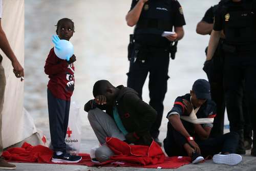 نجات پناهجویان آفریقایی در مالاگا اسپانیا