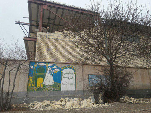 ریزش آوار بر روی دانش‌آموز رزنی