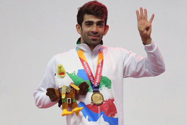 ایزدیار پنجمین طلای خود را ضرب کرد