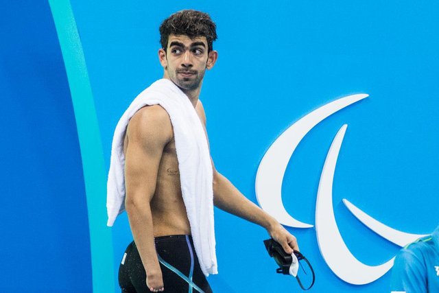 شناگر طلایی ایران، نقره‌ای شد