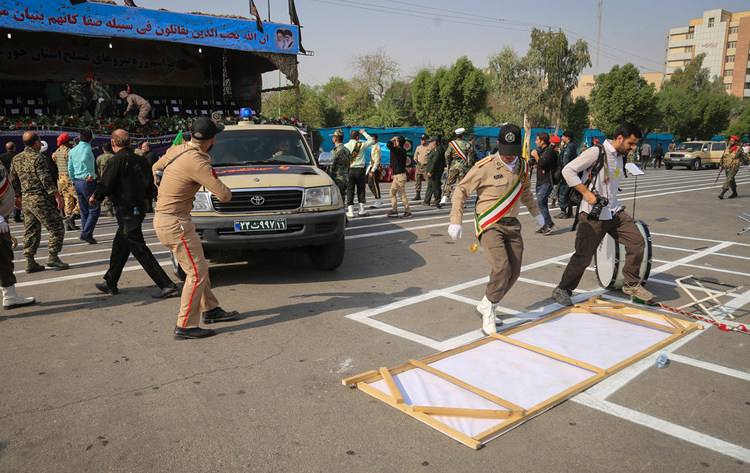 عوامل حمله تروریستی اهواز از عربستان پول گرفته&zwnj;اند/ قصور مسئولان امنیت برگزاری رژه باید مشخص شود
