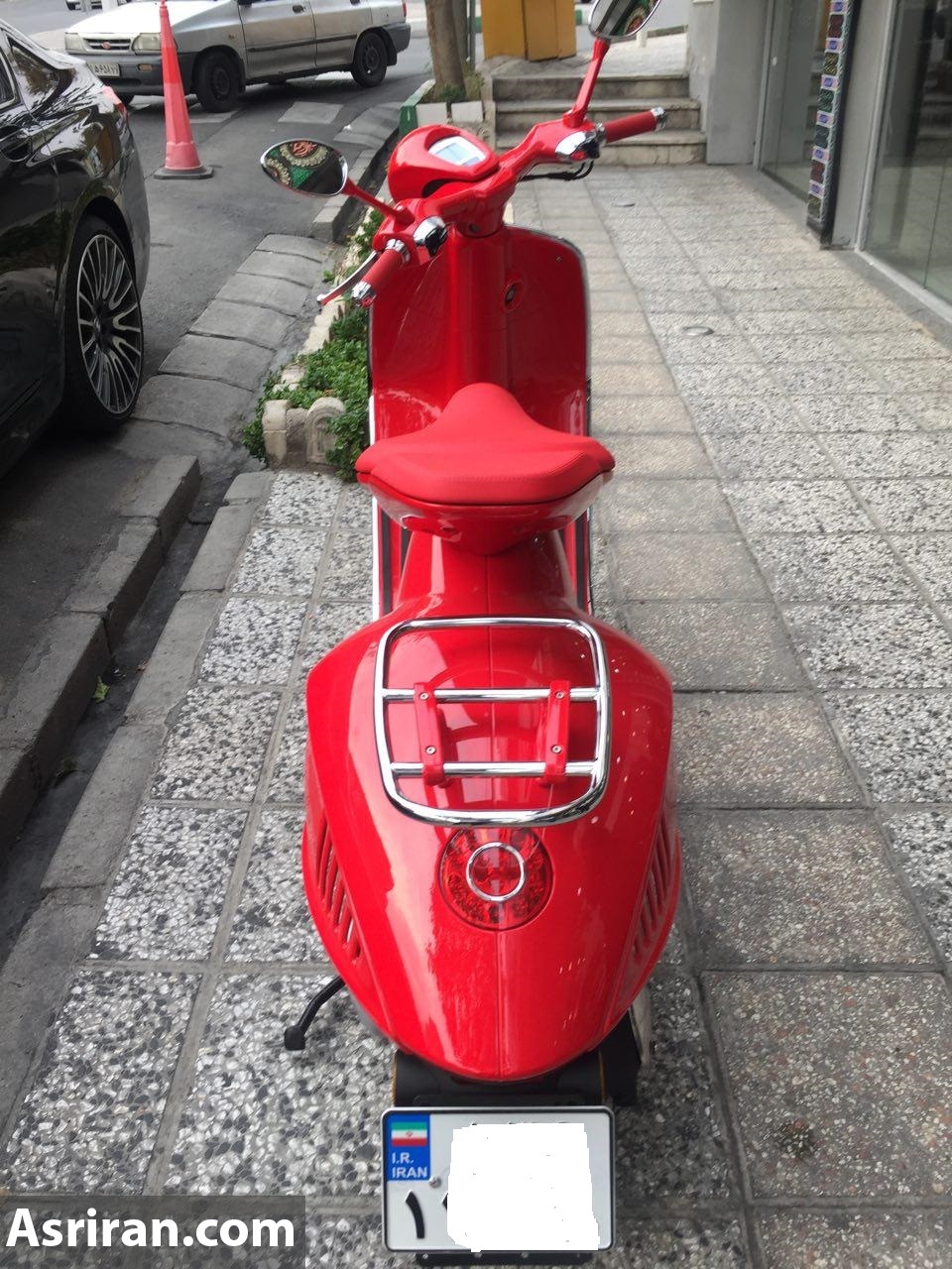 موتورسیکلت ۲۰۰ میلیونی وسپا در ایران +عکس