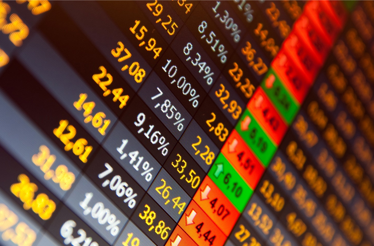 آتش شایعات بر تن خزان زده بورس