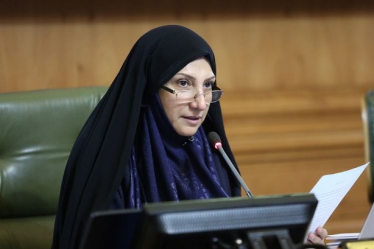 پل عابر داروخانه ۱۳ آبان مکانیزه شود/ تشکر از شهردار تهران برای انتصاب یک زن