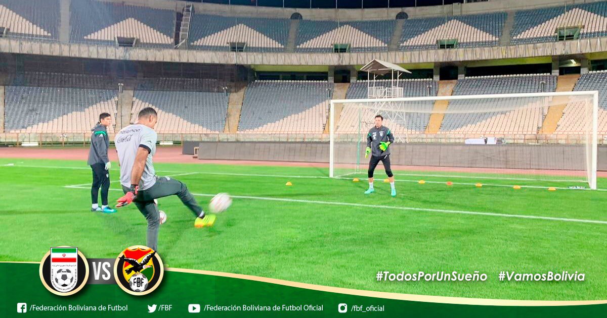 تمرین حریف ایران در ورزشگاه آزادی پیش از بازی امشب +عکس