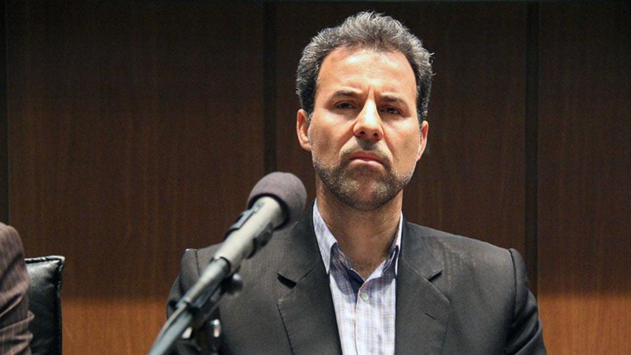 شریعتمداری بعد از معرفی به عنوان وزیر درباره انتقادات توضیح می&zwnj;دهد/ عده&zwnj;ای به دنبال کش&zwnj;دار کردن حواشی دولت هستند/ اگر یک نفر از دانشگاه هاروارد را هم در وزارت صمت بگذاریم نمی&zwnj;تواند آنجا را اداره کند