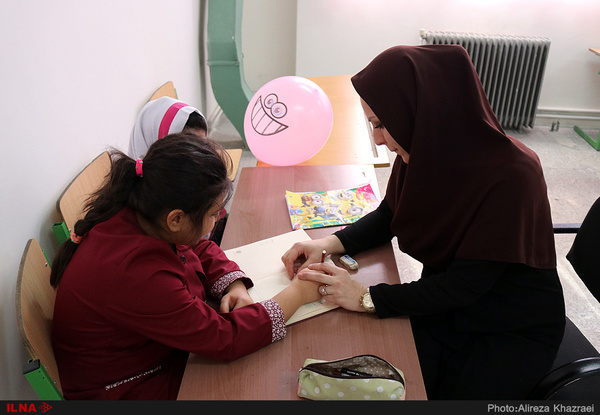 در تنها مدرسه دخترانه اتیسم چه می‌گذرد