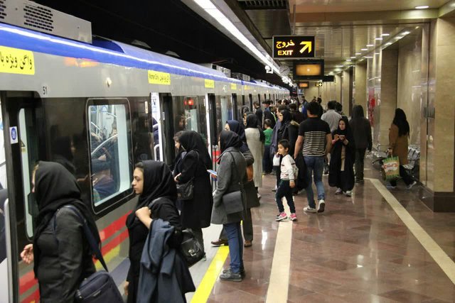 برگزاری پایگاه سلامت بانوان ایرانی در ایستگاه‌های متروی تهران