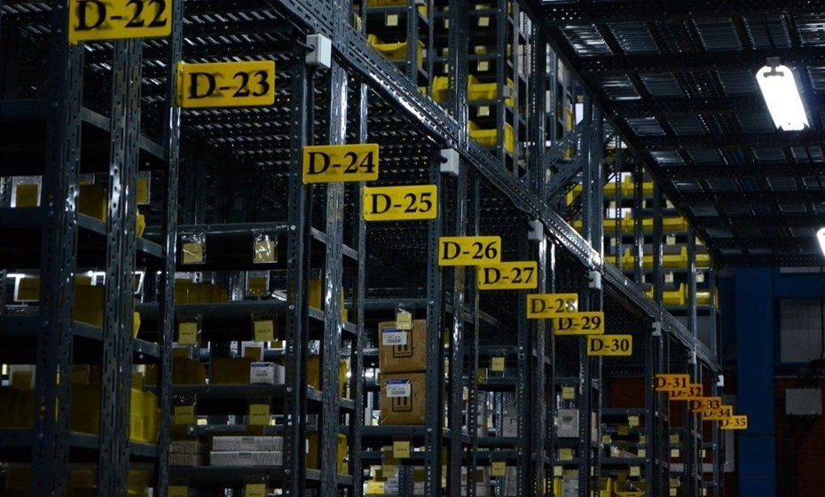 مافیای خیابان چراغ برق با قیمت‌ها چه می‌کنند؟ / نوسان دلار بهانه‌ای برای گران فروشان / صدای تعمیرکاران هم درآمده است!