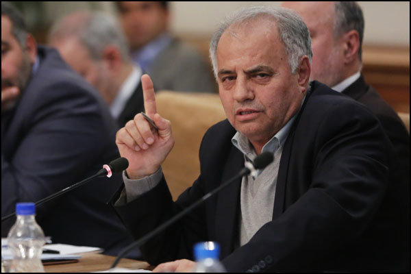 شریعتمداری فردی توانمند است