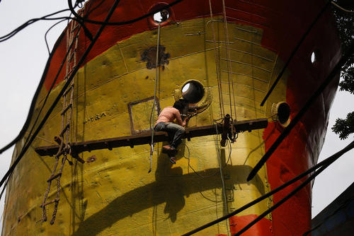 کشتی سازی در شهر داکا بنگلادش