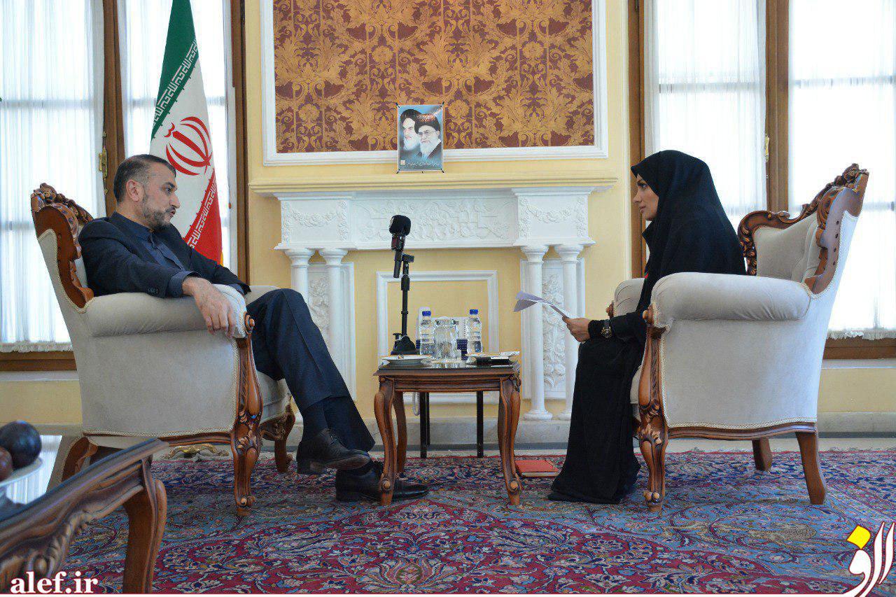 مواضع تند عربستان و امارات حالتی خصمانه بخود گرفته است/ با روسیه در مورد رژیم صهیونیستی اشتراک نداریم/ برخی روشنفکران ادعا میکنند که چرا باید در سوریه بجنگیم! مواضع تند عربستان و امارات حالتی خصمانه بخود گرفته است/ با روسیه در مورد رژیم صهیونیستی اشتراک نداریم/ برخی روشنفکران ادعا میکنند که چرا باید در سوریه بجنگیم!