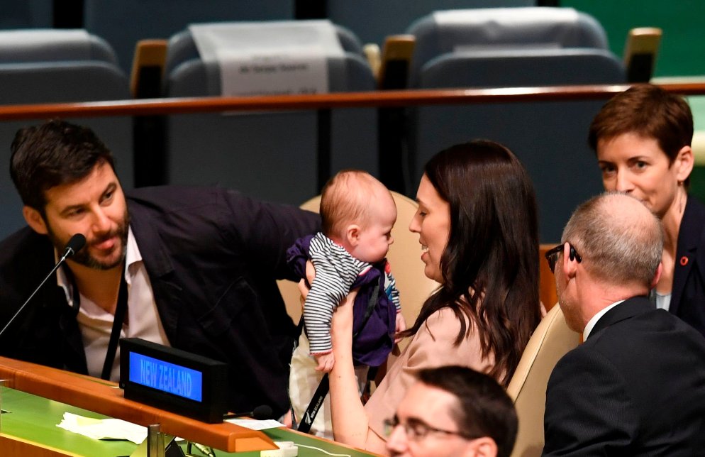 خانم نخست وزیر با نوزاد سه ماهه در سازمان ملل حضور یافت