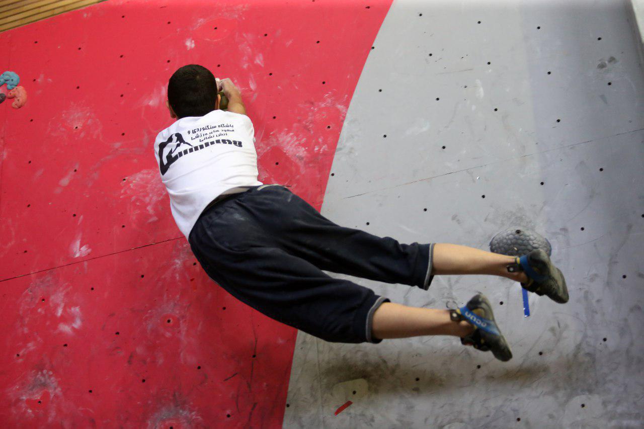 قهرمانی آتش‌نشان قزوینی در مسابقات سنگ‌نوردی آتش‌نشانان جهان