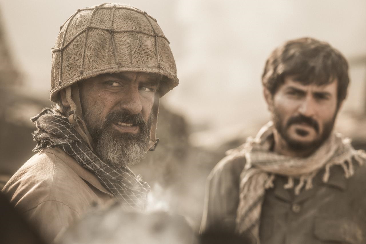 رضا عطاران و جواد عزتی با «هزارپا» ناجی سینما شدند/ گزارش فروش فیلم‌ها در تابستان