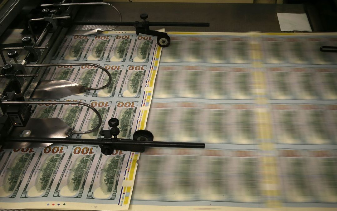 مدیران آمریکایی ۳۱۲برابر بیشتر از کارگران حقوق می&zwnj;گیرند