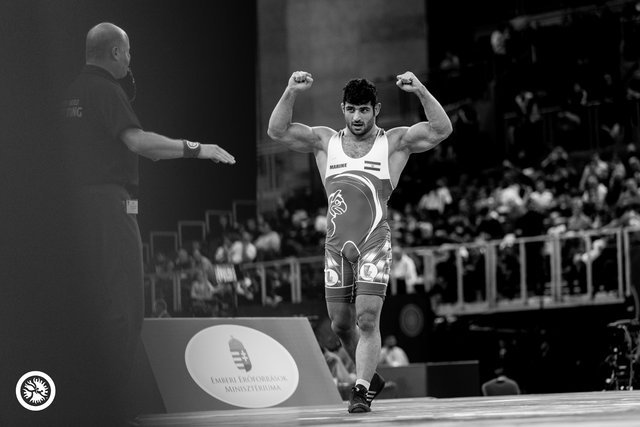 مدال برنز جهان بر گردن علیرضا کریمی/ پایان کار کشتی آزاد ایران با ۳ برنز