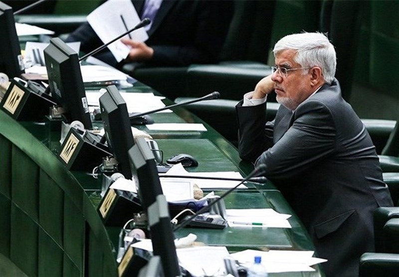 انتقاد از سکوت ۱۰۰ روزه عارف در پرونده تخلف تحصیلی «فریدون»