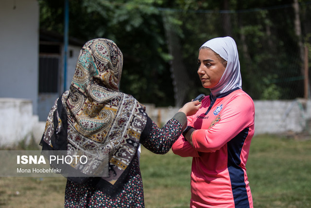 دختر بودیم، اما می‌خواستیم فوتبال بازی کنیم/ آدم فضایی نبودیم