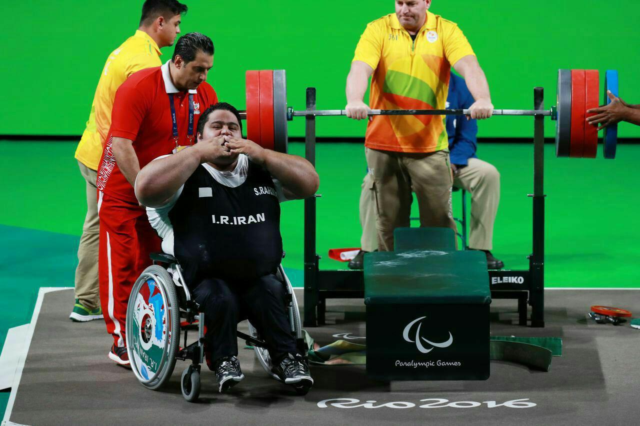 سیامند رحمان: آمادگی ثبت رکورد بالاتر از ۳۱۰ کیلوگرم را در جاکارتا دارم