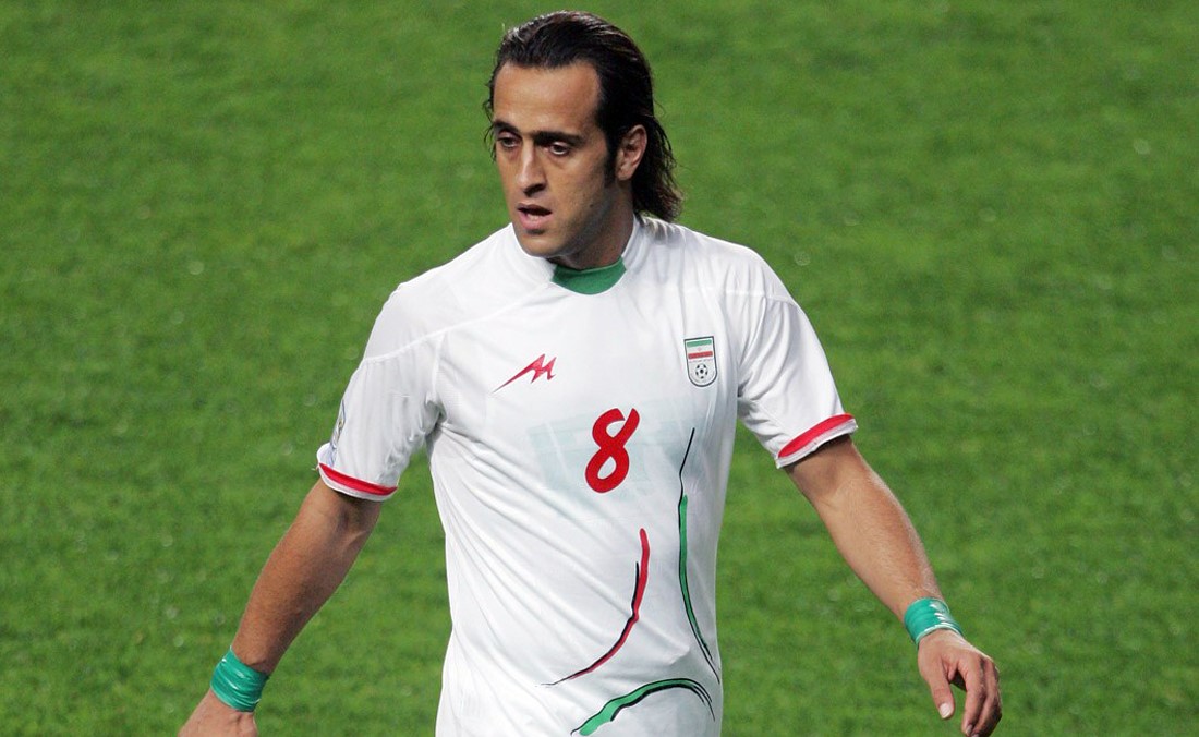 پُست تند و تیز علی کریمی علیه نطق روحانی +عکس