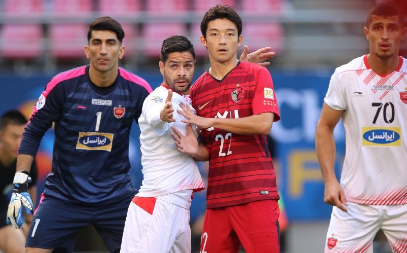 کامیابی نیا: خطاهای داور خنده دار بود؛ هنوز امید داریم