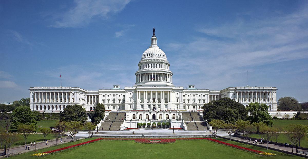 مجلس نمایندگان آمریکا به دست دموکرات‌ها می‌افتد؟