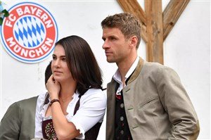 همسر توماس مولر عکسهای او را پاک کرد! +عکس همسر توماس مولر عکسهای او را پاک کرد! +عکس