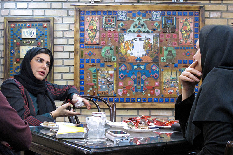 کارگردان &laquo;هزار داستان&raquo;: شماره حساب دادن یعنی برنامه کم آورده