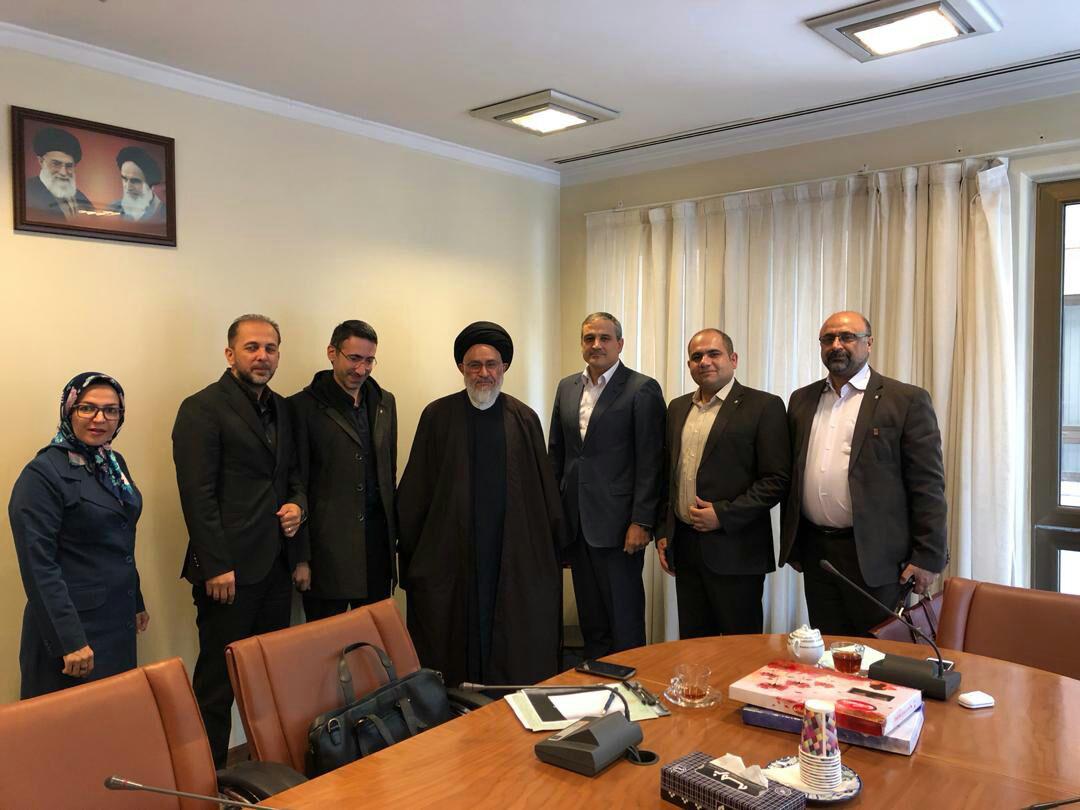 اعطای پروانه به قضات بازنشسته و وکالت اساتید دانشگاه، زمینه ساز شائبه ارتباط غلط در امر قضاوت