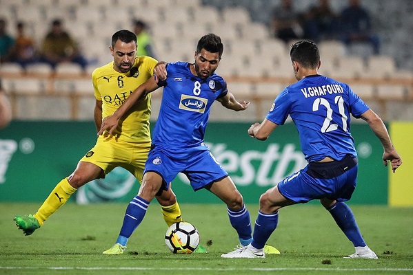 تکلیف دو بازیکن بی انضباط استقلال دوشنبه مشخص می‌شود