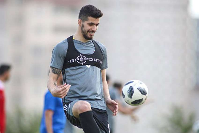 بازیکن تیمملی ۸ هفته نمیتواند بازی کند بازیکن تیمملی ۸ هفته نمیتواند بازی کند