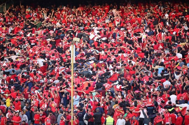 انتقال ۴ تن به بیمارستان در مسابقه پرسپولیس و السد