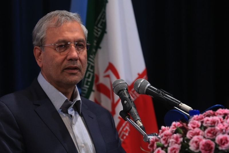 بحران صندوق های بازنشستگی، کشور را دچار مشکل می کند