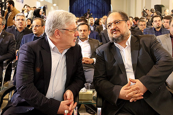 امروز، روز رفراندوم عملکرد مرحوم نوربخش بود