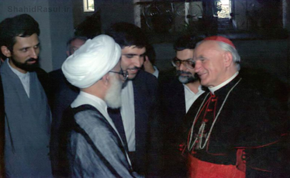 عکس آیت الله جنتی در نشستی دیپلماتیک