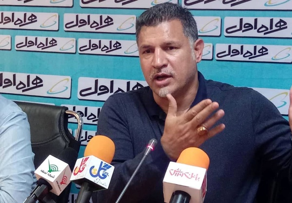 علی دایی: دو پنالتی ما مقابل پرسپولیس را نگرفتند/ از کرواسی بزن بهادر آورده&zwnj;اند