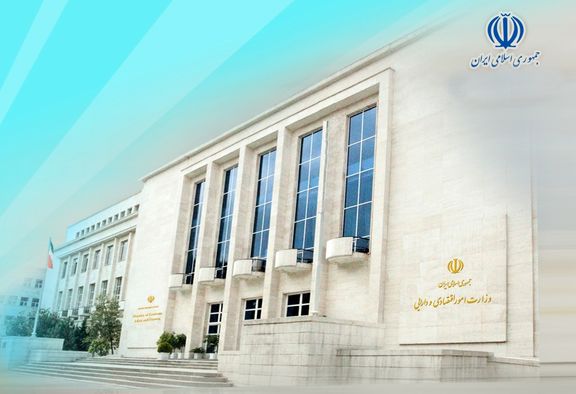 انتظارات بخش خصوصی از وزیر جدید اقتصاد/ تاکید فعالان اقتصادی بر رفع موانع مالیاتی و گمرکی