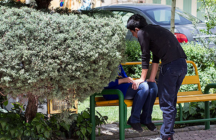 چرا پسران ایرانی حاضر به ازدواج با دخترانی که با آن‌ها رابطه جنسی داشته‌اند، نیستند؟