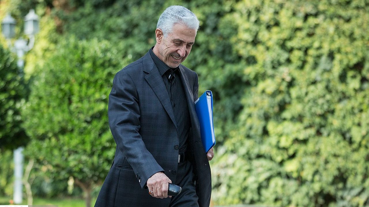 استیضاح وزیر علوم تقدیم هیات رئیسه مجلس شد