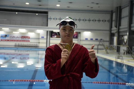 «شاهو محمدی» رکورد شنای استقامت معلولان را شکست