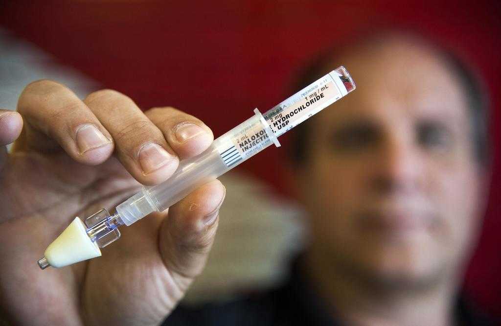 هشدار انجمن داروسازان درباره مصرف آمپول تبلیغی مهناز افشار برای معتادان هشدار انجمن داروسازان درباره مصرف آمپول تبلیغی مهناز افشار برای معتادان